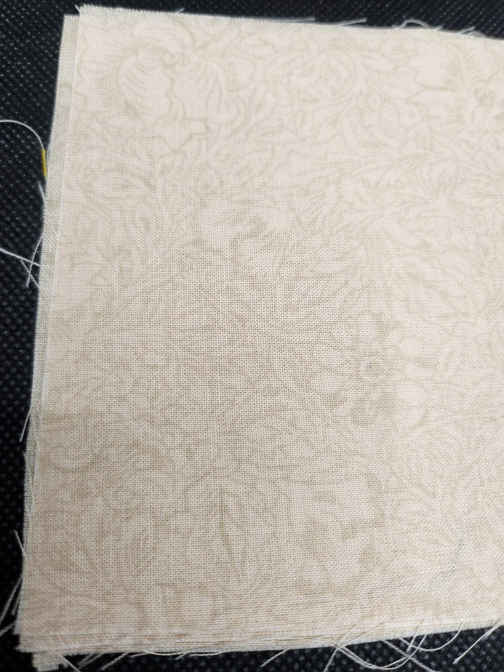 N/A square cream